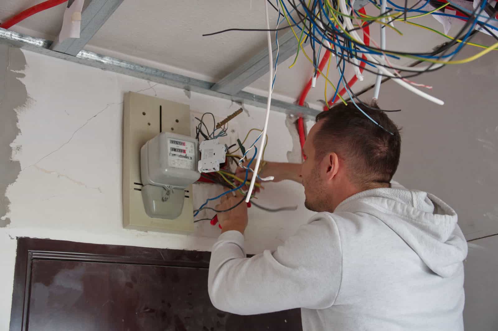 Installing Villa electrical infrastructure